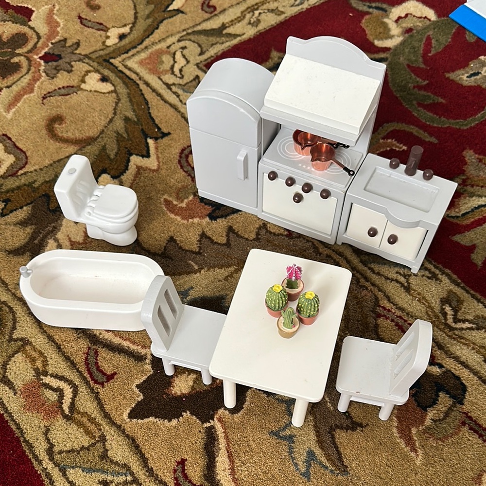 Pottery Barn kids Kitchen and Bathroom Set